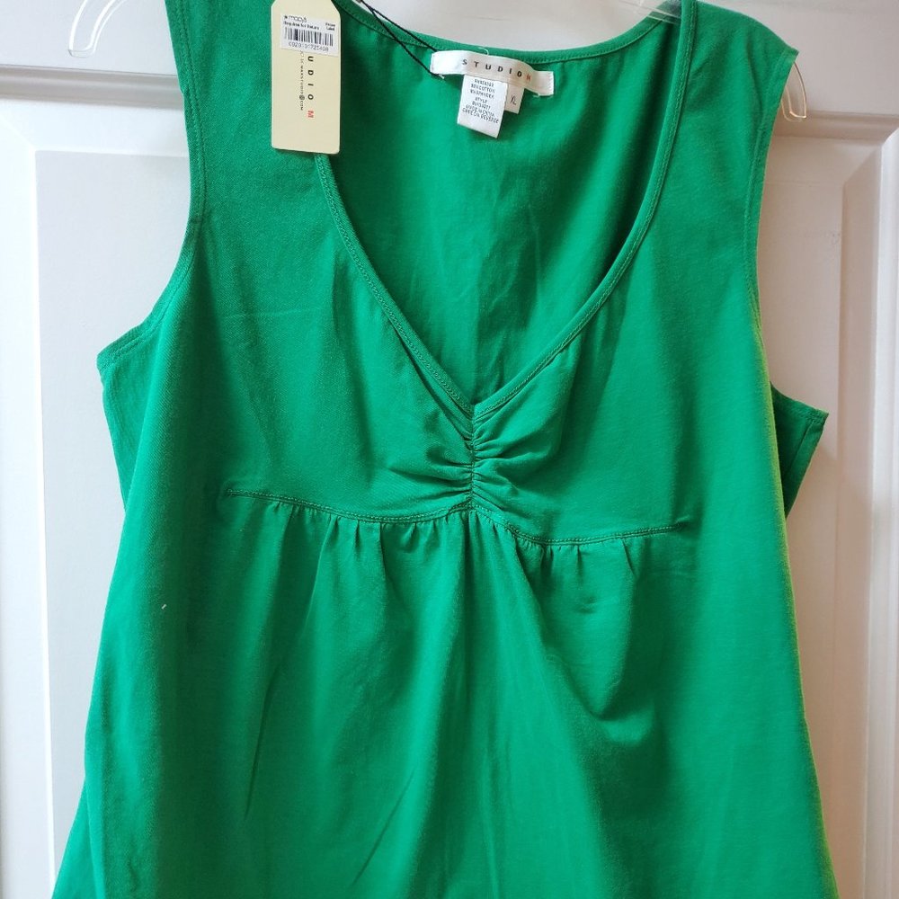 Studio M Green Gathered No Sleeve Top